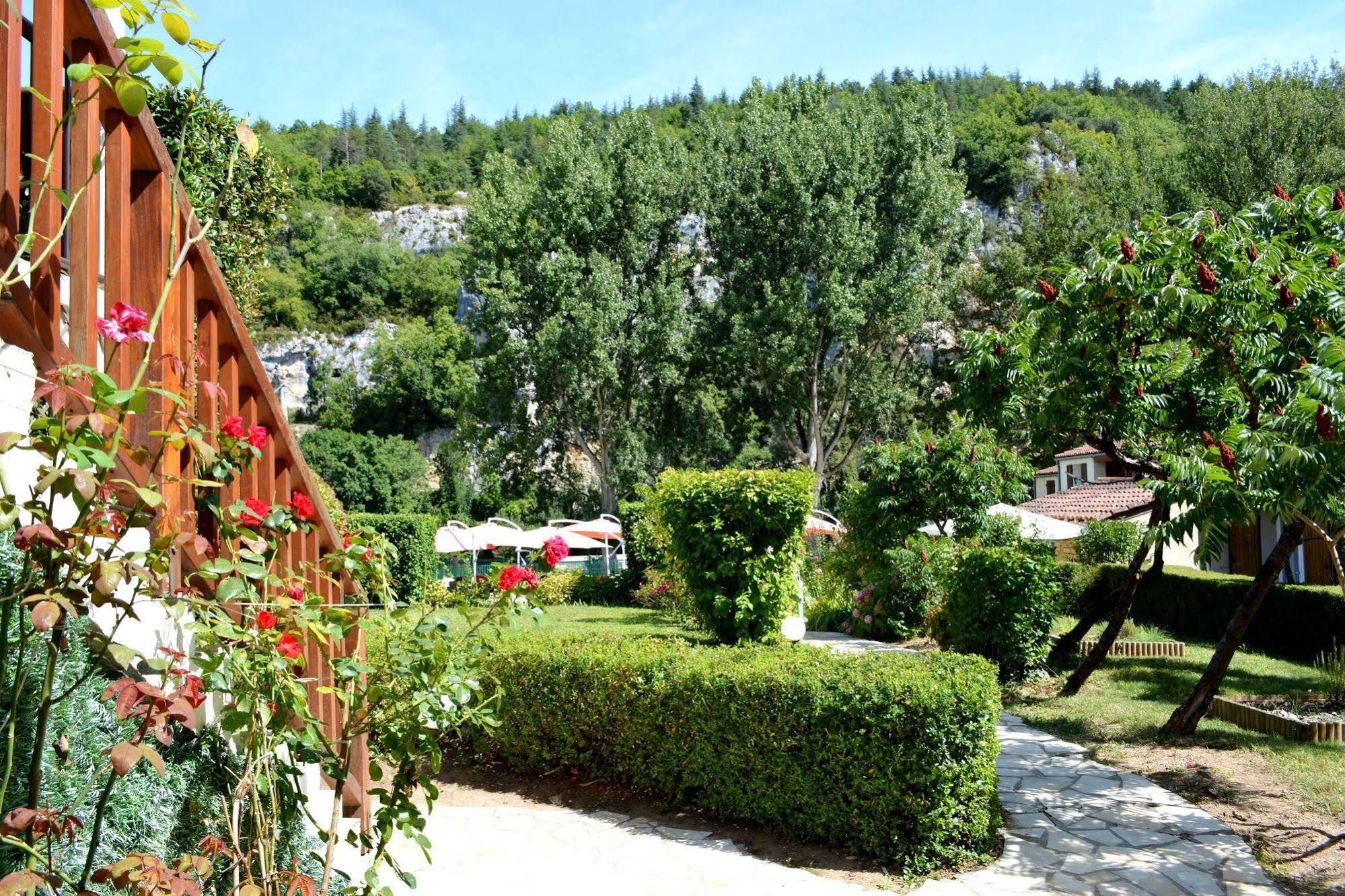 Hotel Restaurant Les Falaises Bouziès Exteriér fotografie